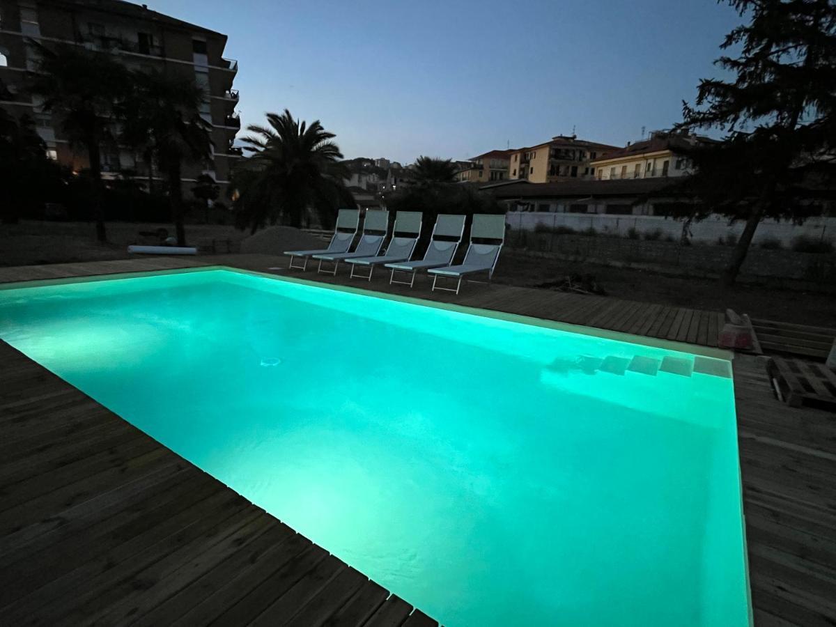 Il Gattino Di Porto - Apt 6 - Monolocale Terrazzo Piscina Apartment Imperia Ngoại thất bức ảnh