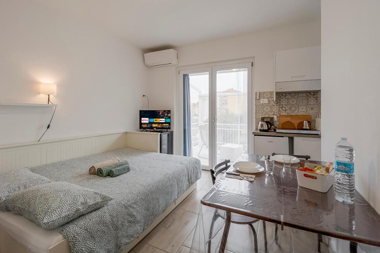 Il Gattino Di Porto - Apt 6 - Monolocale Terrazzo Piscina Apartment Imperia Ngoại thất bức ảnh