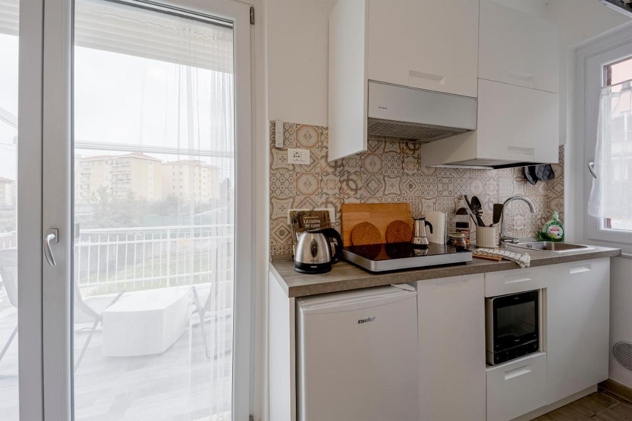 Il Gattino Di Porto - Apt 6 - Monolocale Terrazzo Piscina Apartment Imperia Ngoại thất bức ảnh